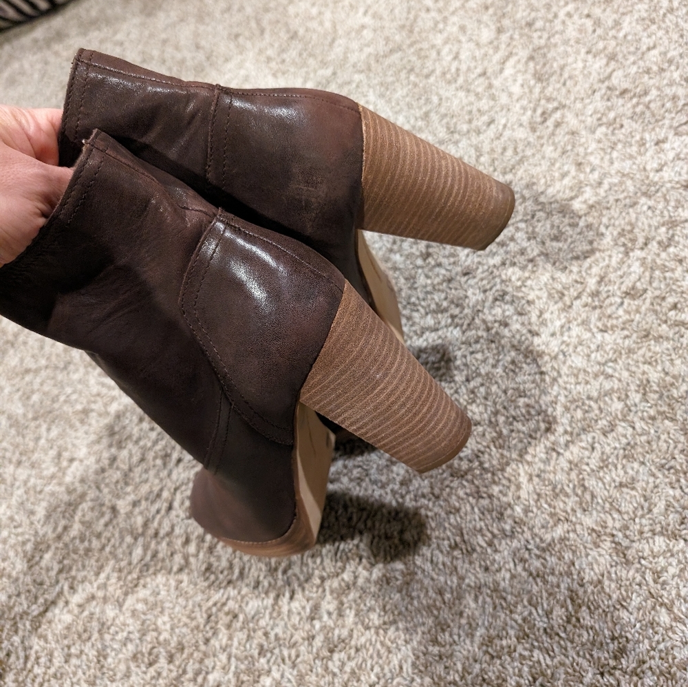 Leather booties - Picture 10 of 12